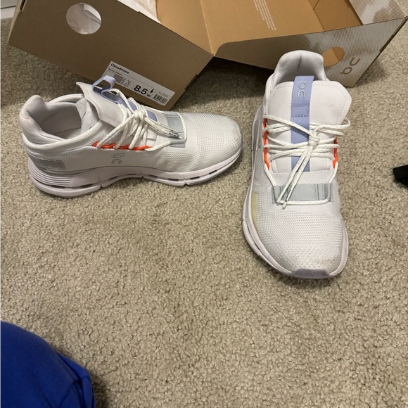 8.5 - Picture 4 of 7